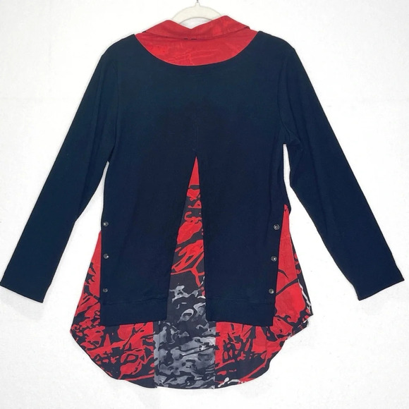 Parsley & Sage Layla Layered Tunic Red Black - Picture 2 of 4